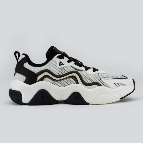 Кросівки повсякденні жіночі