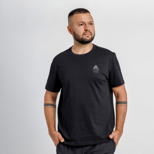 Футболка чоловіча